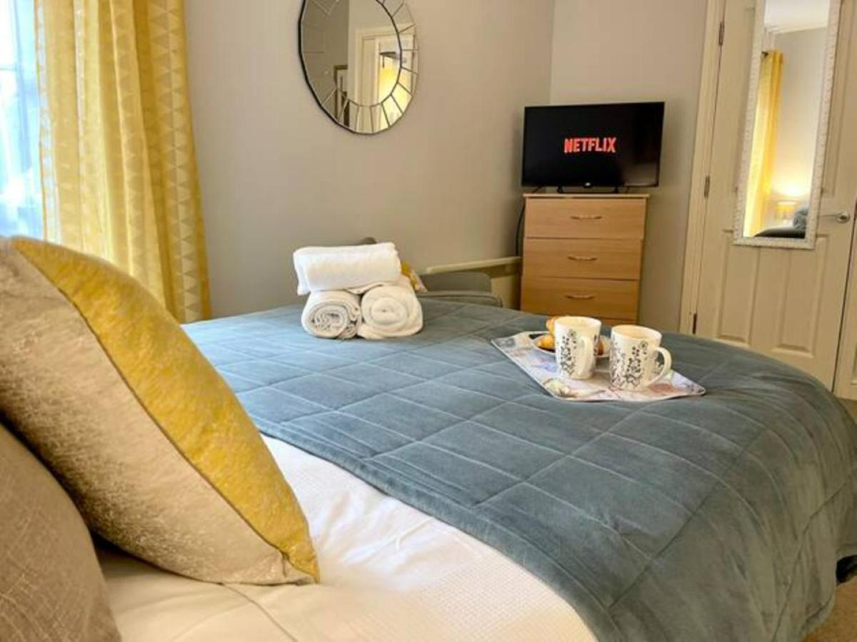Cute And Cosy Studio In A Fantastic Location! Bishops Stortford Apartment Bishop's Stortford Luaran gambar